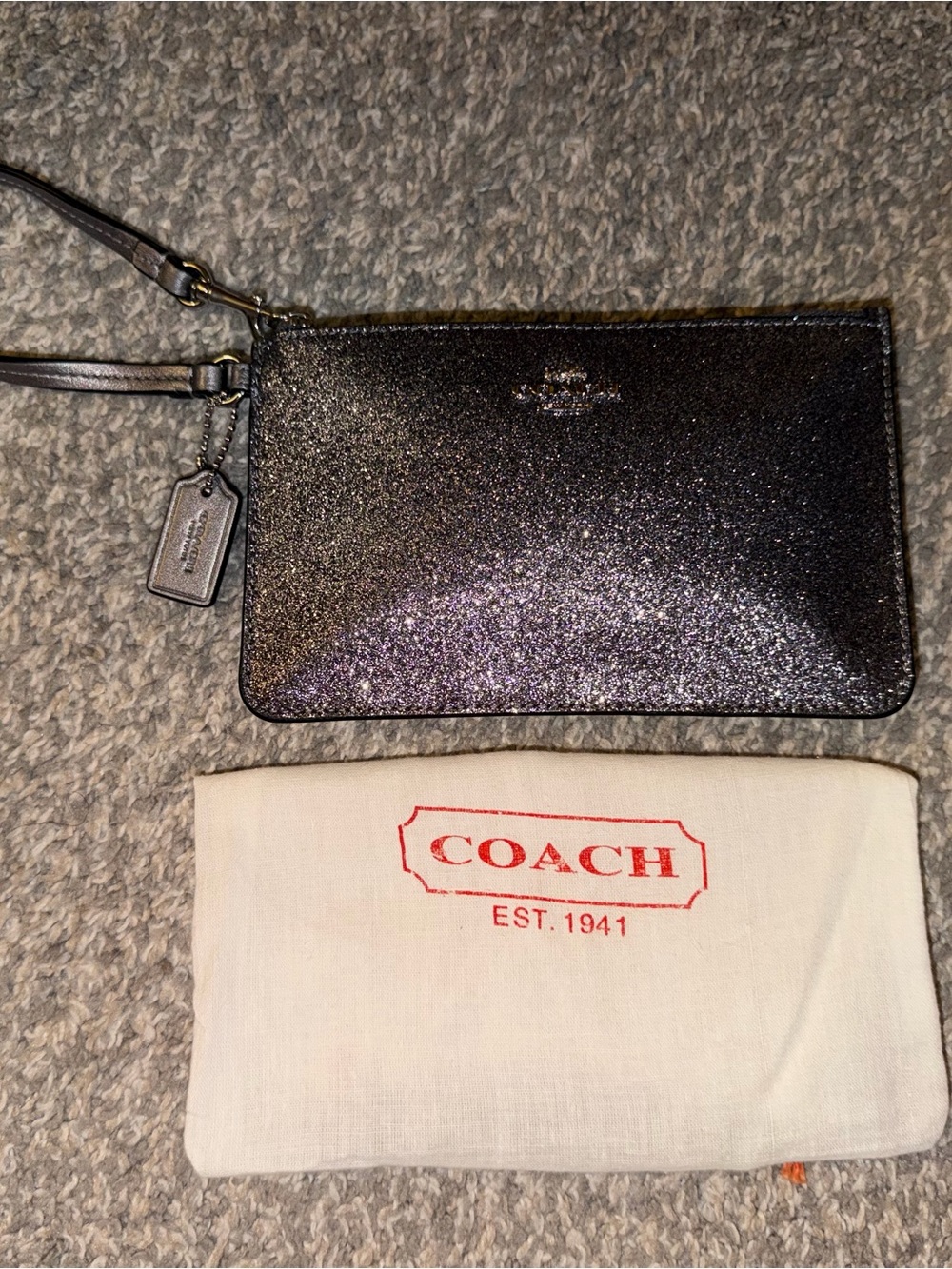 Coach Glitter Small Wristlet Gunmetal Silver Metallic - Picture 4 of 8